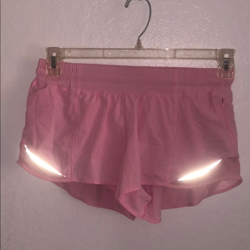 lululemon hotty hot shorts!